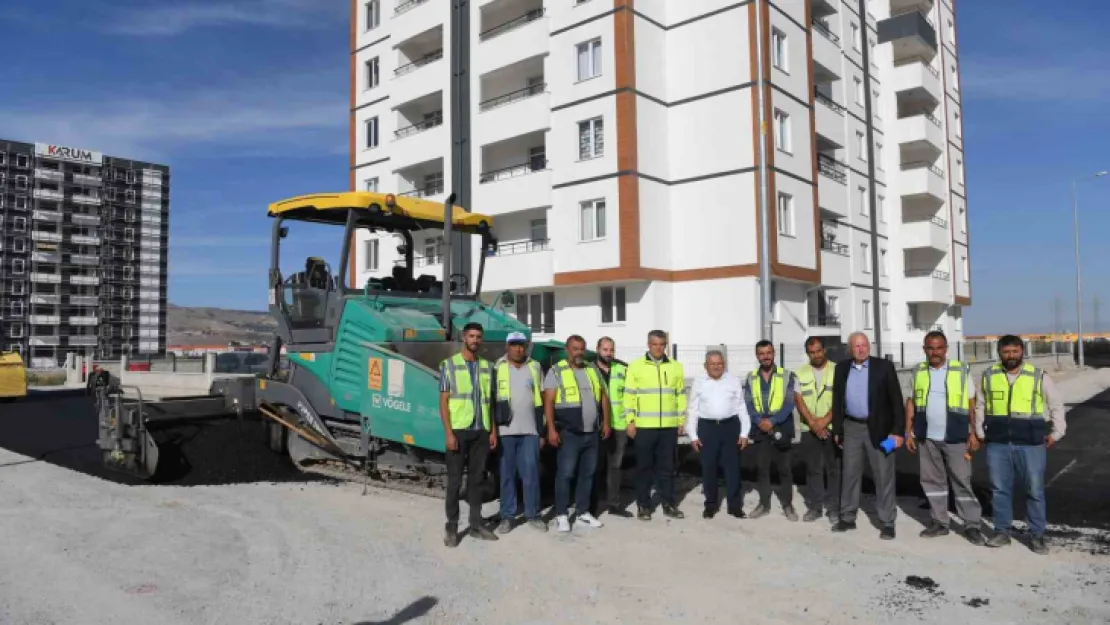 Şehir Hastanesi çevresine 15 bin ton sıcak asfalt