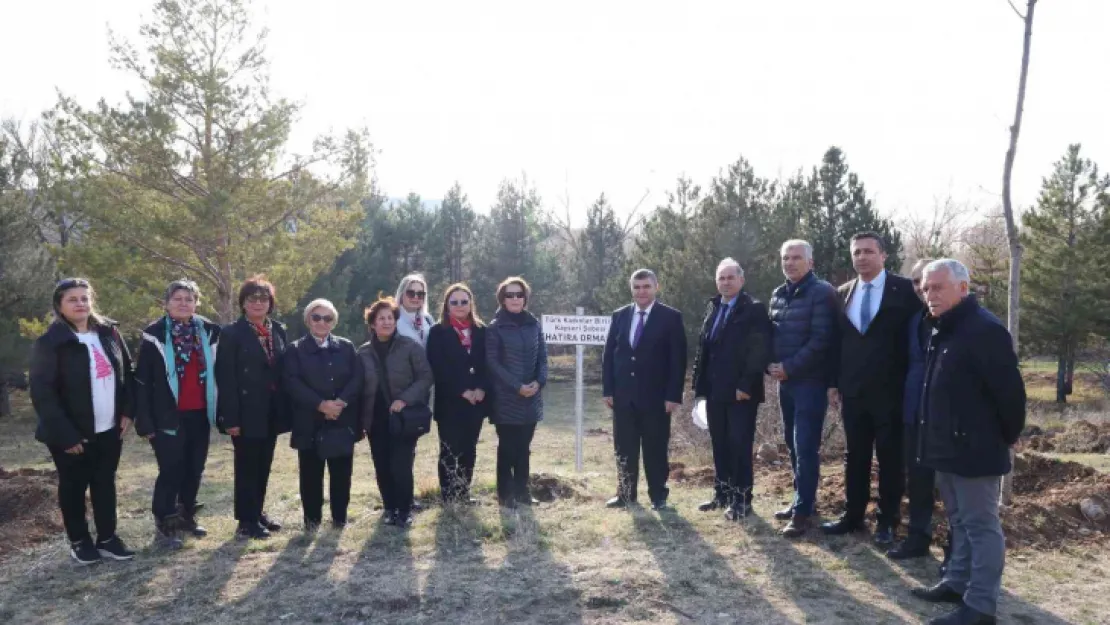 Büyükşehir'den anlamlı günde hatıra ormanı