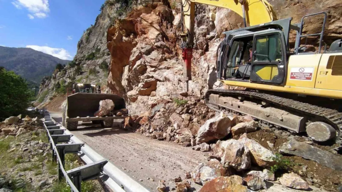 Kapuzbaşı Şelaleleri yolu yenileniyor