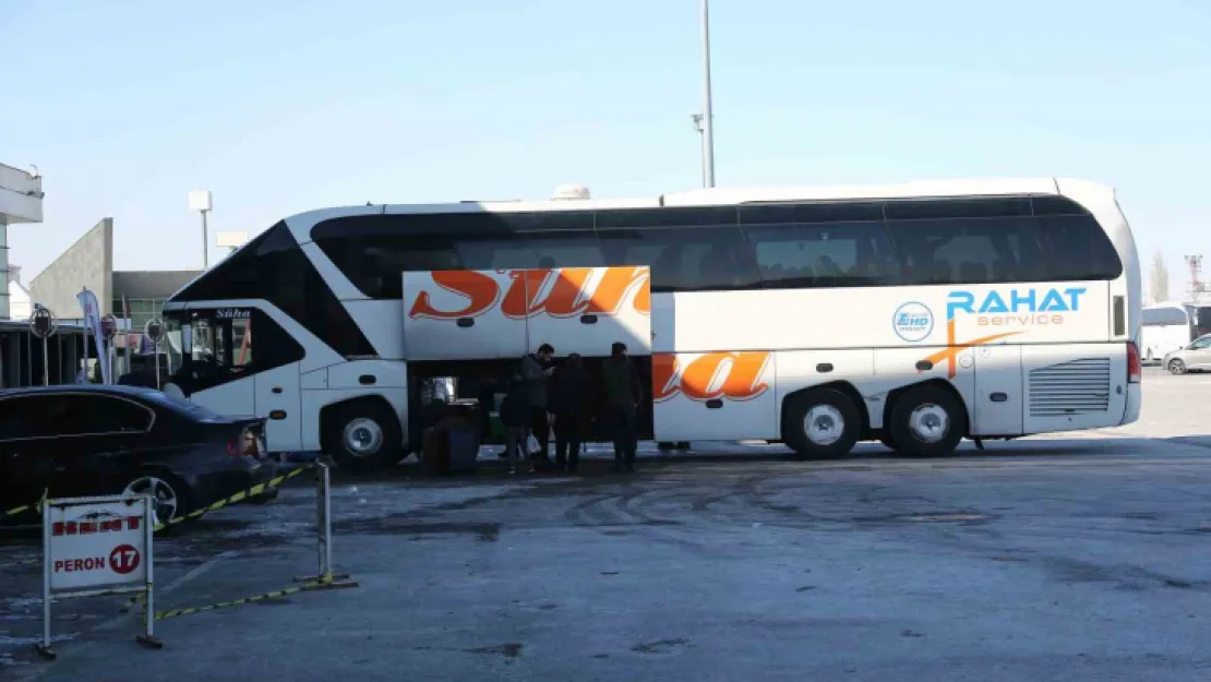 Büyükşehir, depremzedelere ücretsiz şehirlerarası ulaşım imkanı sağlıyor