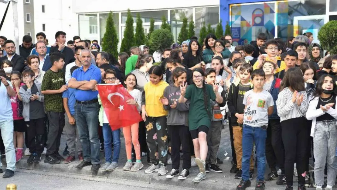 Büyükşehir'in Mevlana Kütüphanesi'nden 50 günde 50 bin kişi yararlandı