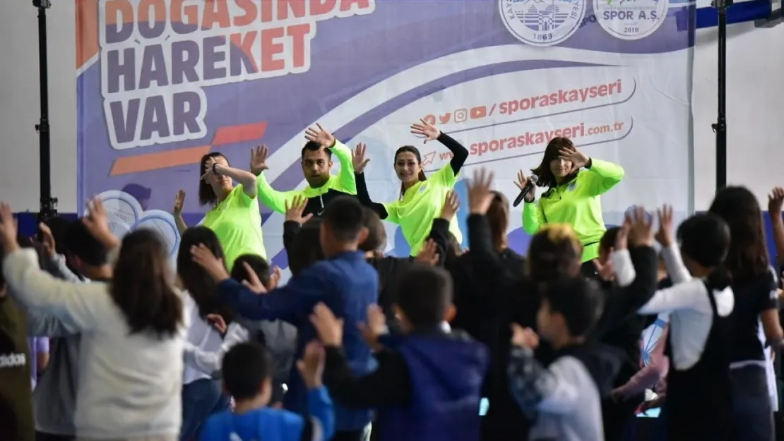 Spor AŞ'den Pınarbaşı'nda çocuk şenliği
