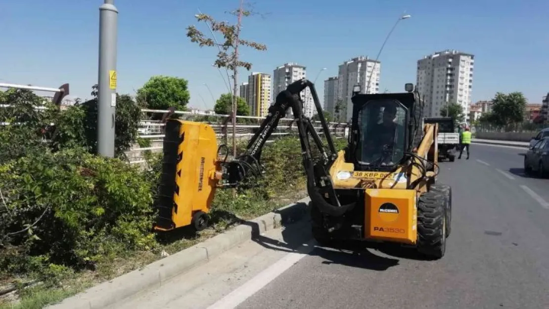 Büyükşehir Yeşil Alan Çalışmalarını sürdürüyor