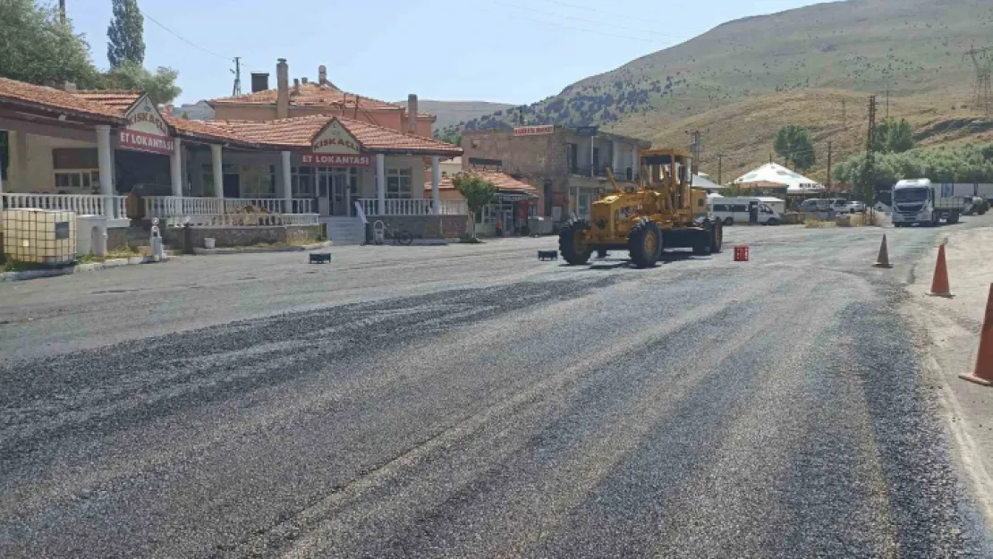 Büyükşehirden Kırsalda Asfalt Çalışması