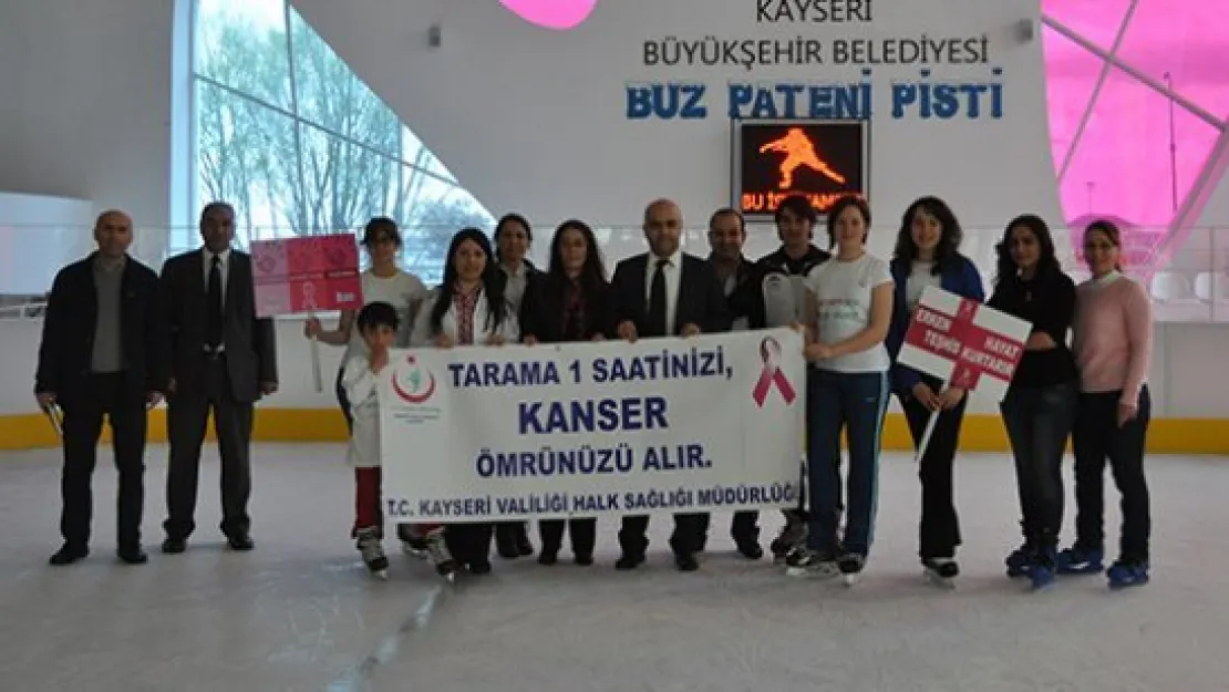 Buz pateni pistinde Kanser Haftası etkinliği yapıldı