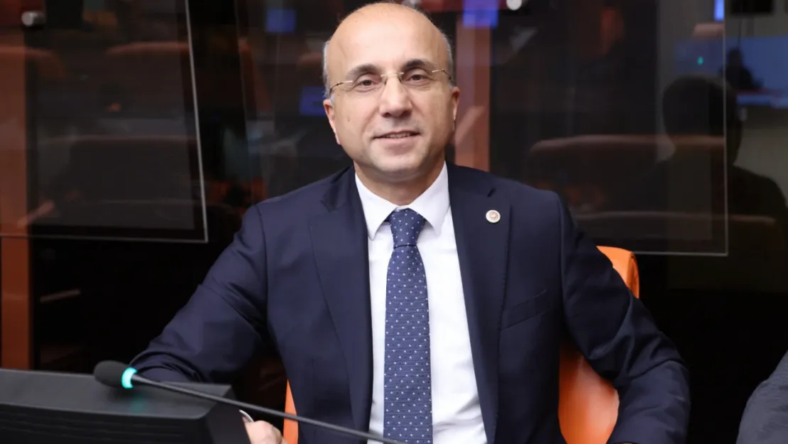 CHP'li Genç: 'Barınma hakkı lüks değil, temel bir ihtiyaçtır'