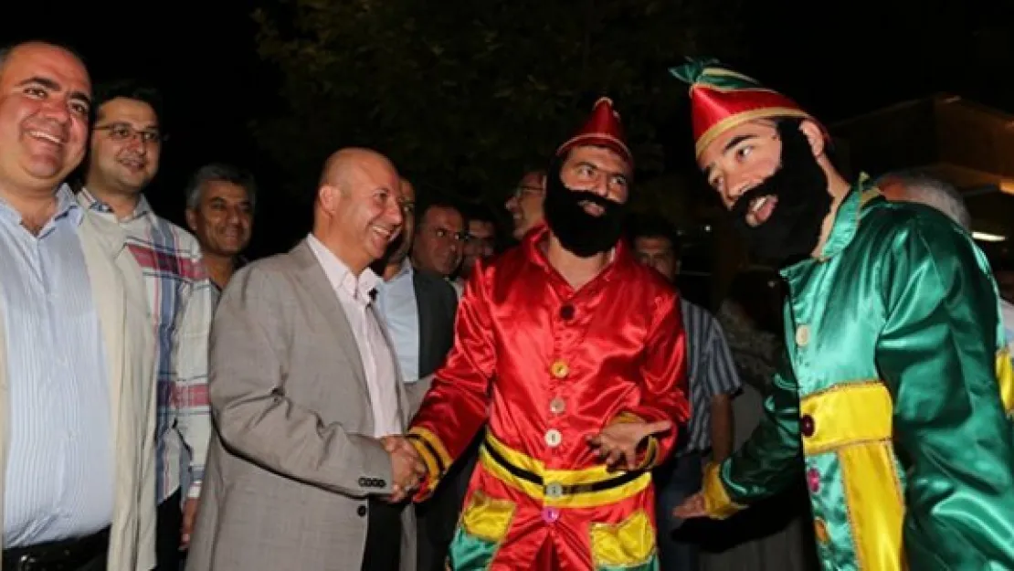 Çolakbayrakdar, &quotRamazan Sokağı Renk Katıyor"