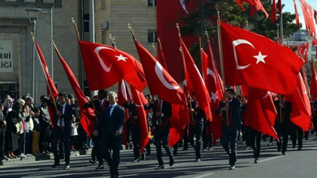 Cumhuriyet Bayramı Kayseri'de coşkuyla kutlandı