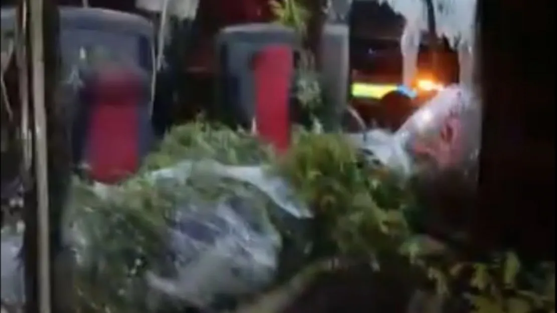 Develi Kavşağı'nda Yolcu Otobüsü Orta Refüje Girdi: 1 Ölü 13 Yaralı