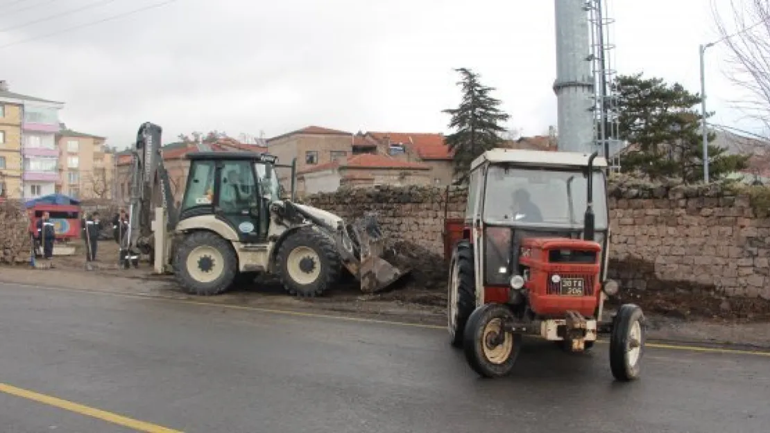 Develi İlçe Merkezinde  Temizlik Çalışmaları