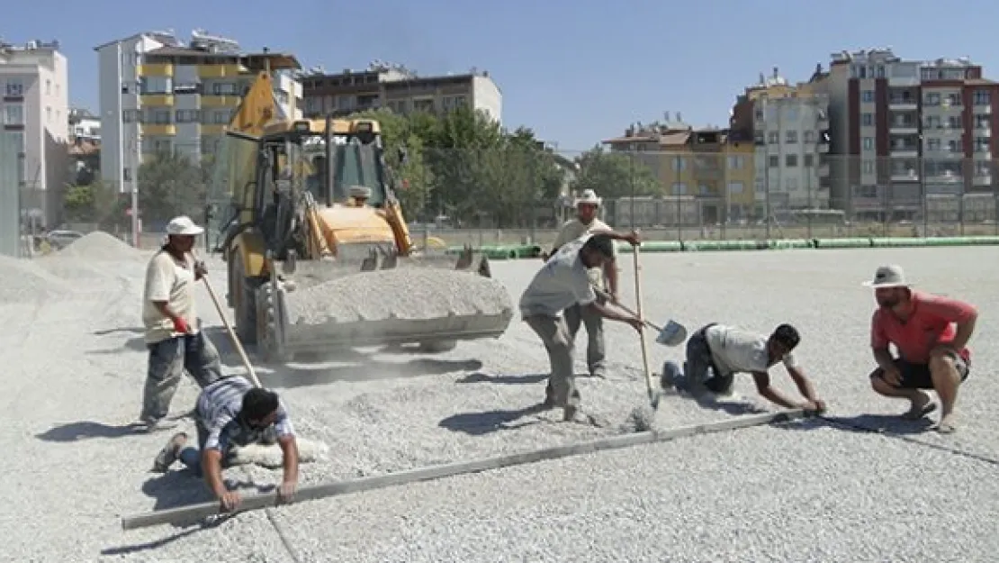 Develi Stadı'ndaki çalışmalar sürüyor