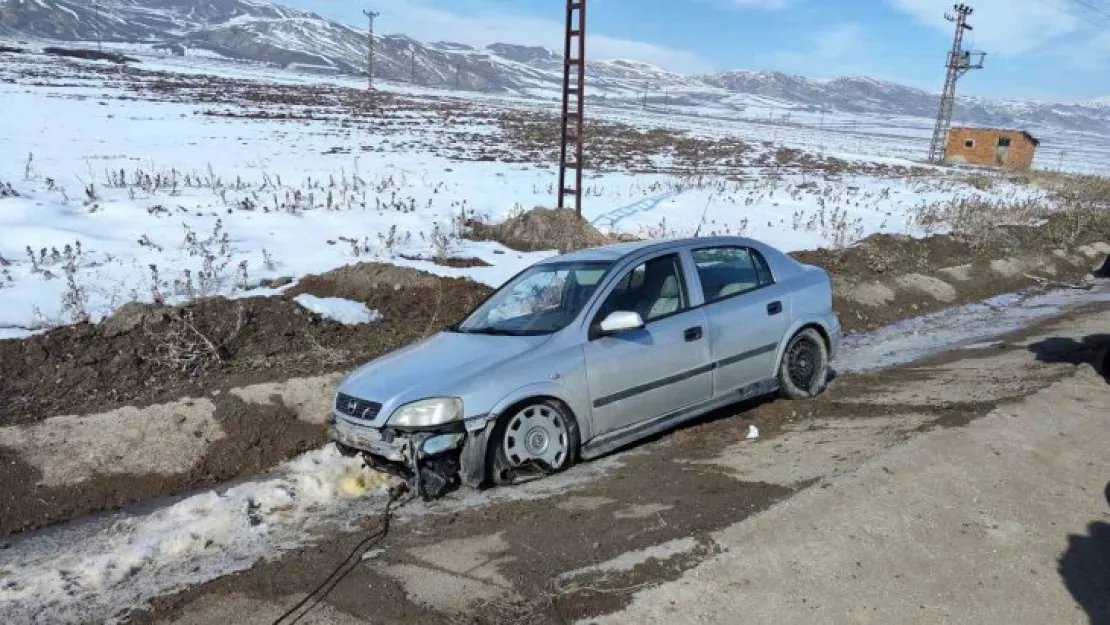 Direksiyon hakimiyetini kaybedip yoldan çıktı: 4'ü çocuk 7 kişi yaralandı