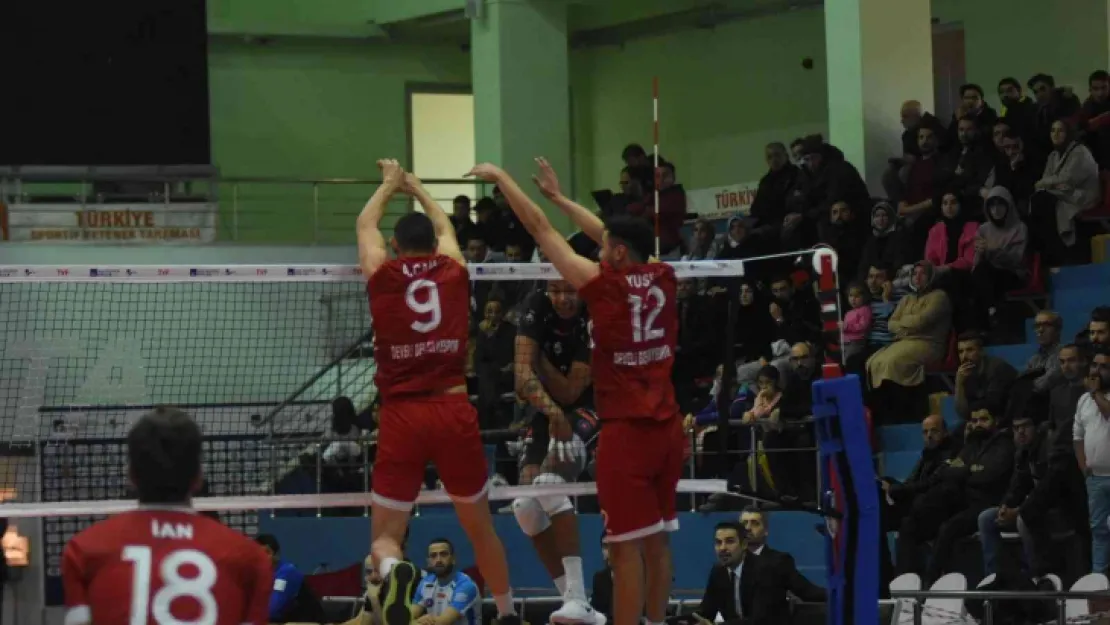 Efeler Ligi: Develi Belediyespor: 0- Halkbank: 3