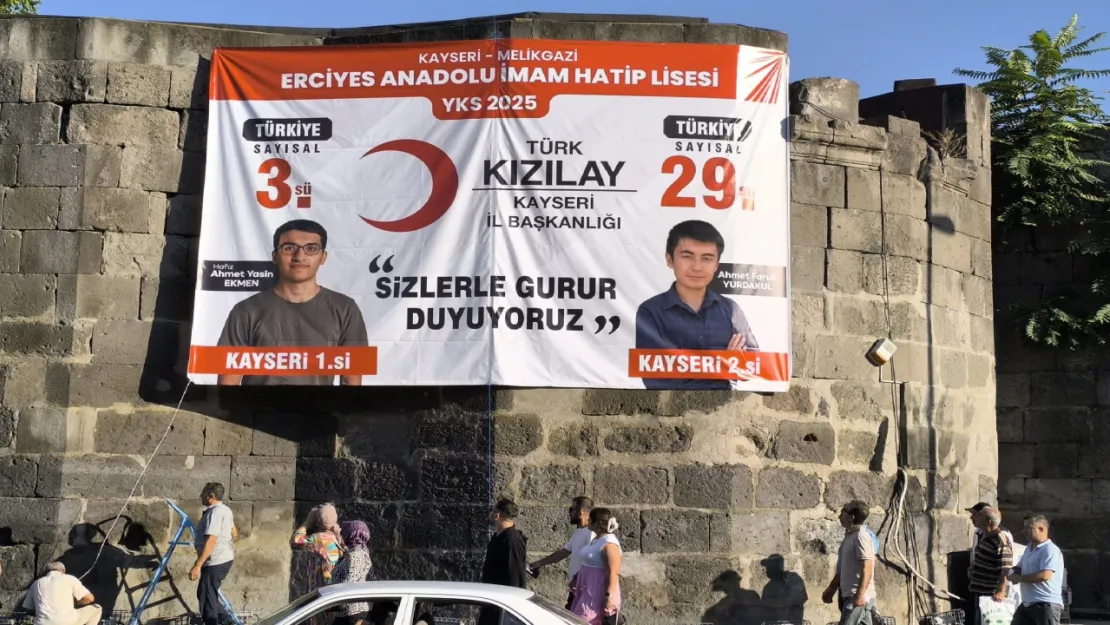 Eğitimci Başkan'dan Kayseri'nin gururu başarılı öğrencilere takdir