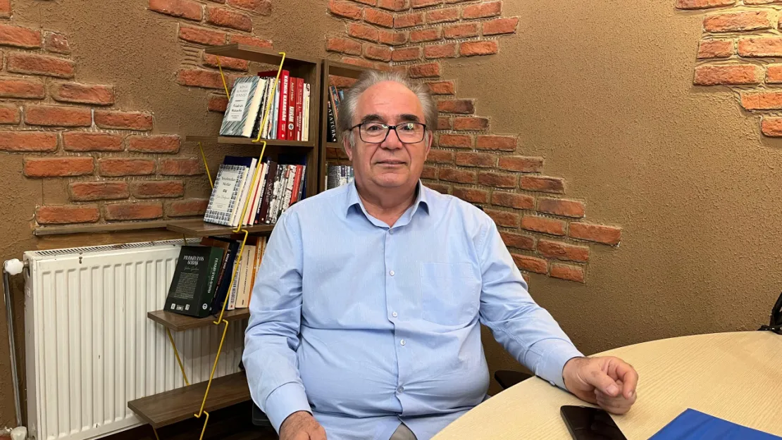 Ekonomist Uzunoğlu dövize yatırım yapacakları uyardı 'Beklentilerinin karşılığını alamazlar'