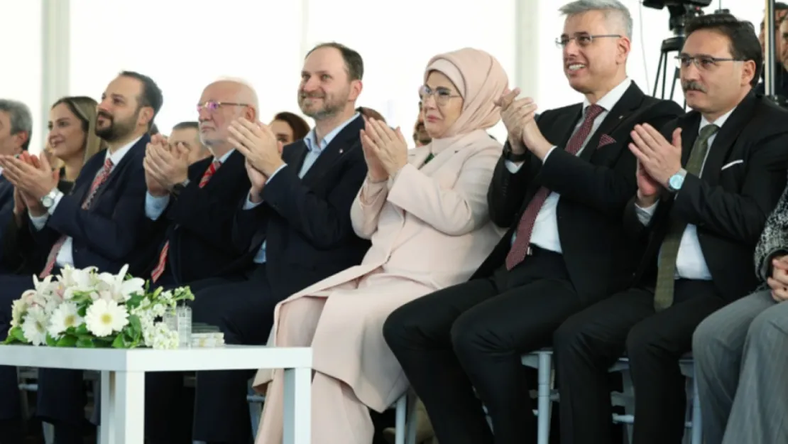 Emine Erdoğan: 'Merkezin hayata geçirilmesinde toplumsal dayanışma kültürümüzün örneği sergilendi'