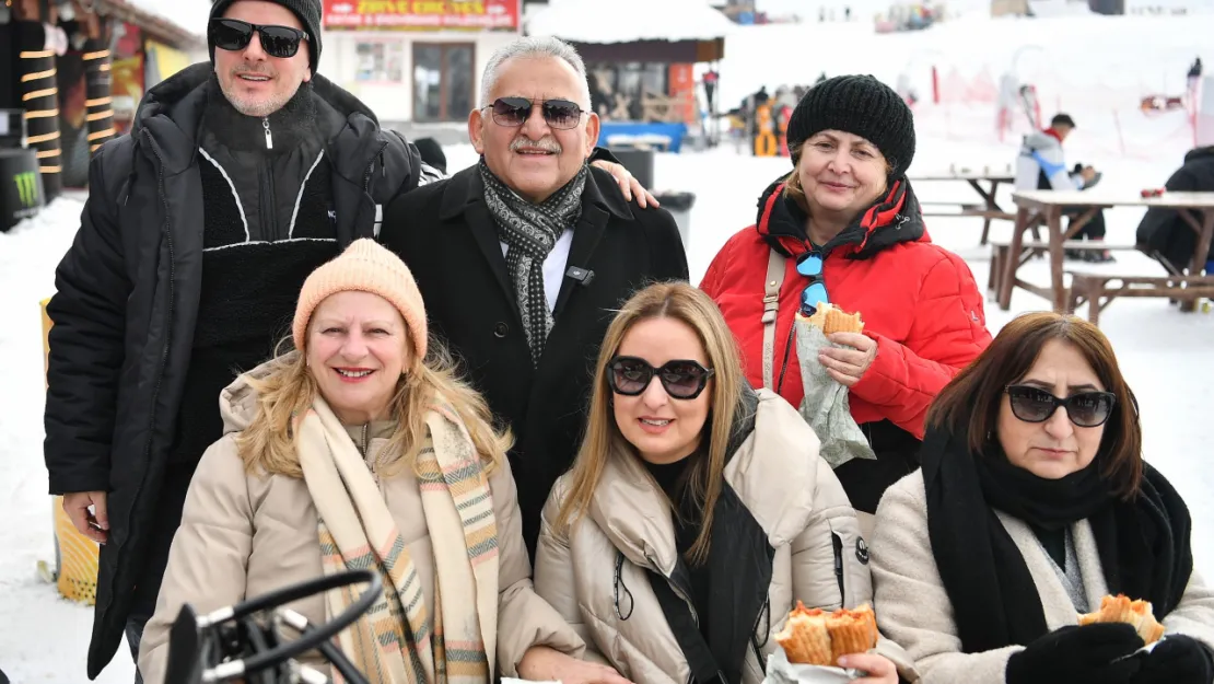 Erciyes'e gelen kayakseverlerden övgüler