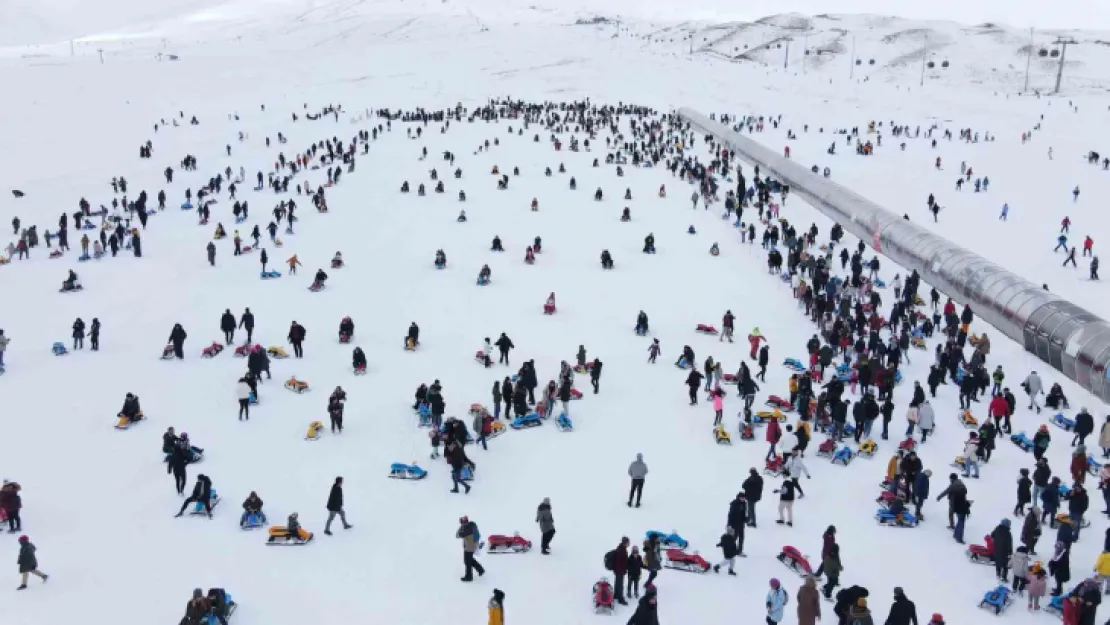 Erciyes'e sömestirde turist akını