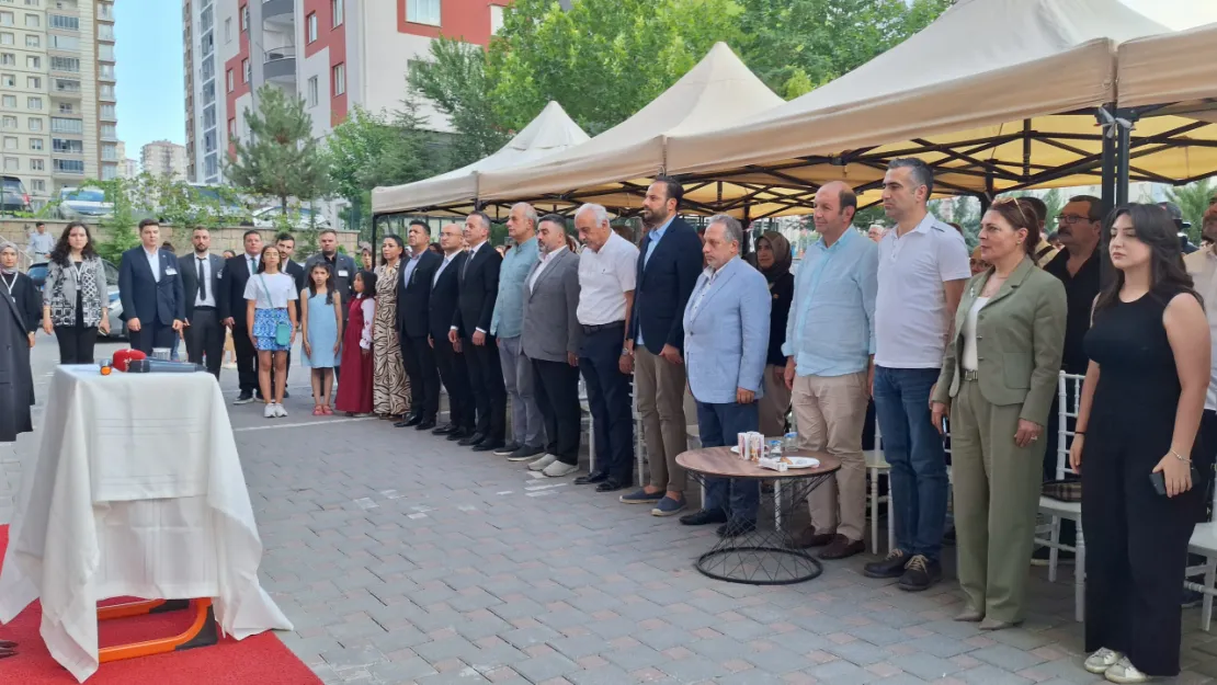 Erciyes English Akademi, Talas'ta açıldı