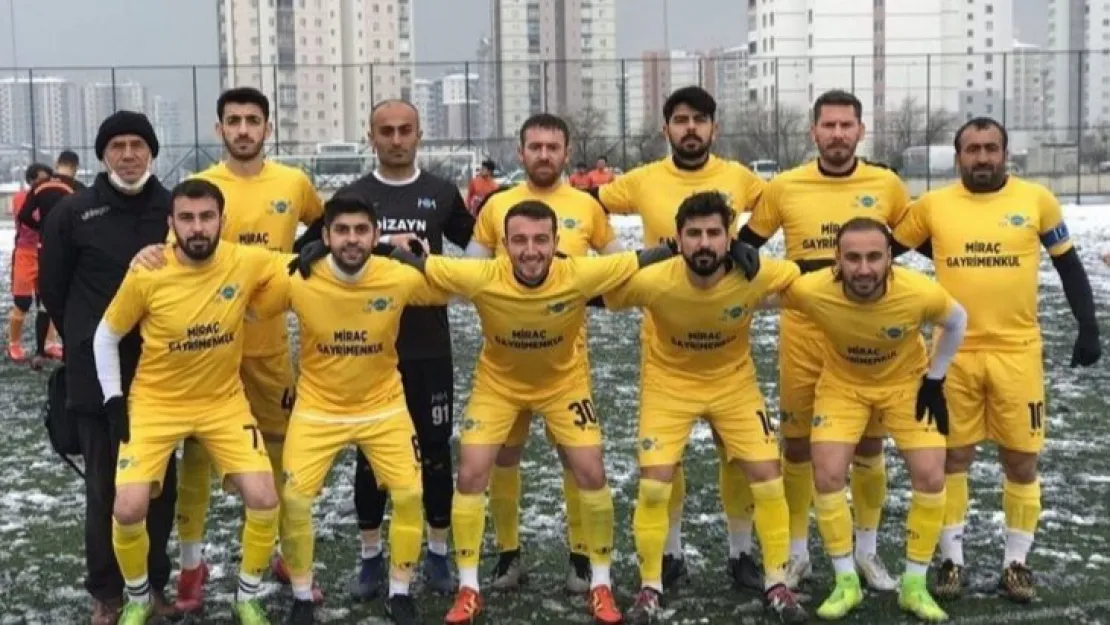 Erciyes Esen Makinapor 3 puanı 7 golle aldı