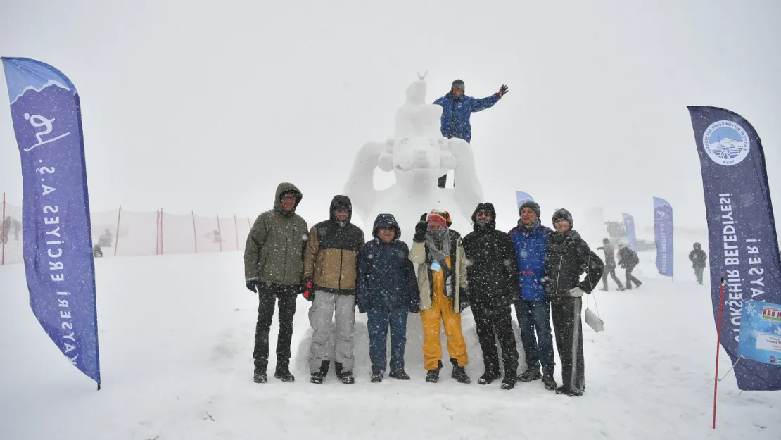 Erciyes Kar Heykel Festivali ile Sanat ve Kar Buluştu