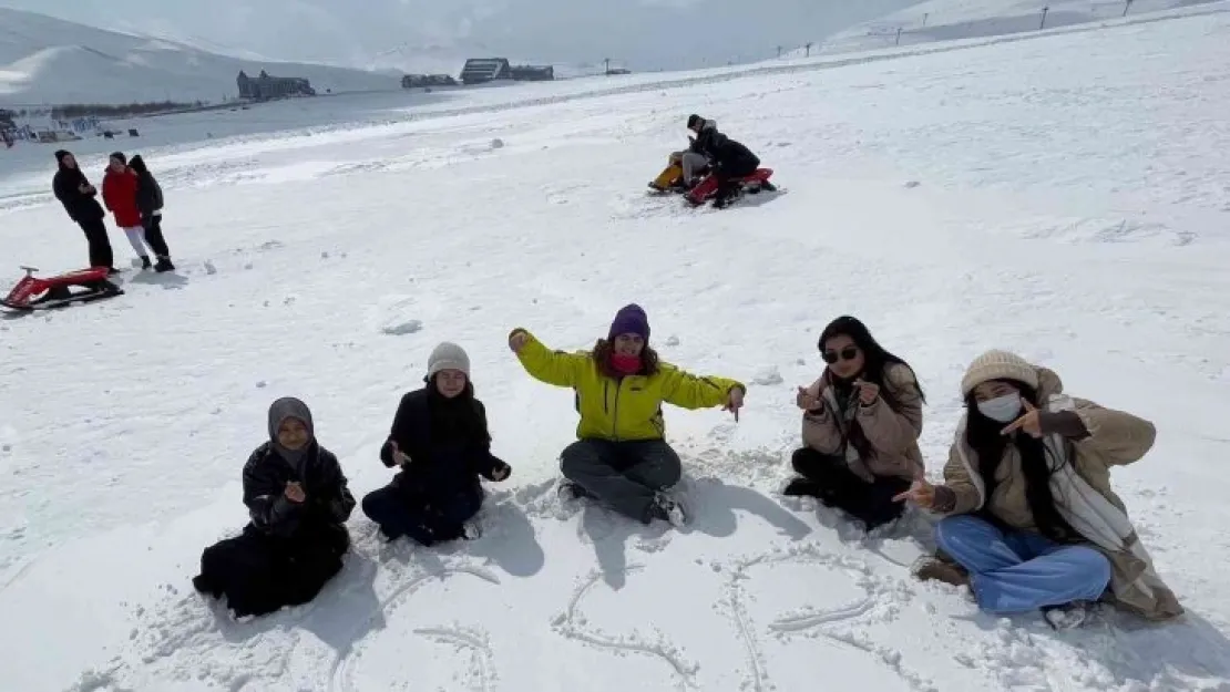 Erciyes Kıbrıslı gençleri ağırladı