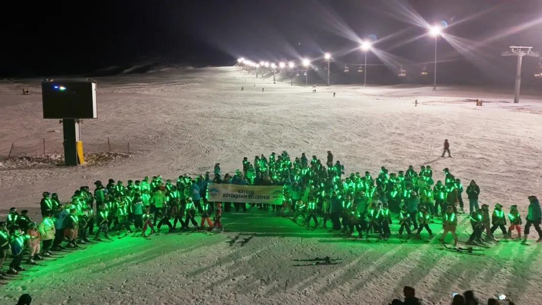 Erciyes'te gece kayağı