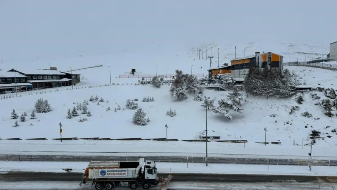 Erciyes'te hem kar hem sis etkili oldu