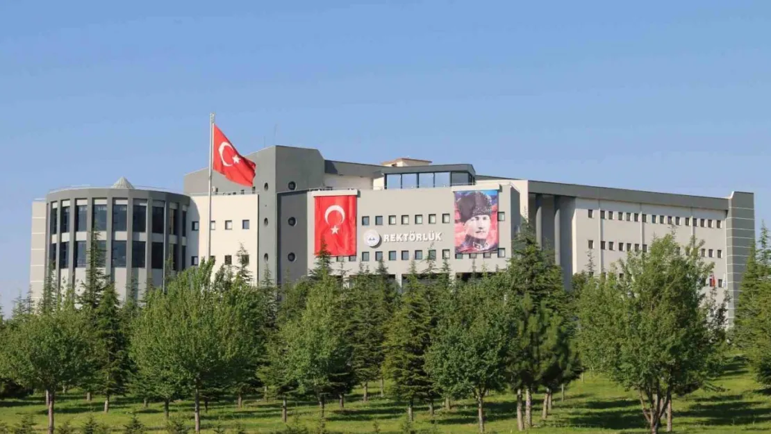 Erciyes Üniversitesi'ne 'Binalarda Enerji Verimliliği Başarı Belgesi' verildi