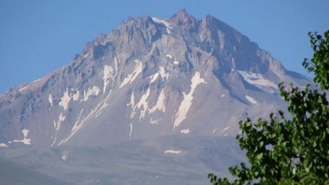 Erciyes Kara Hasret Kaldı