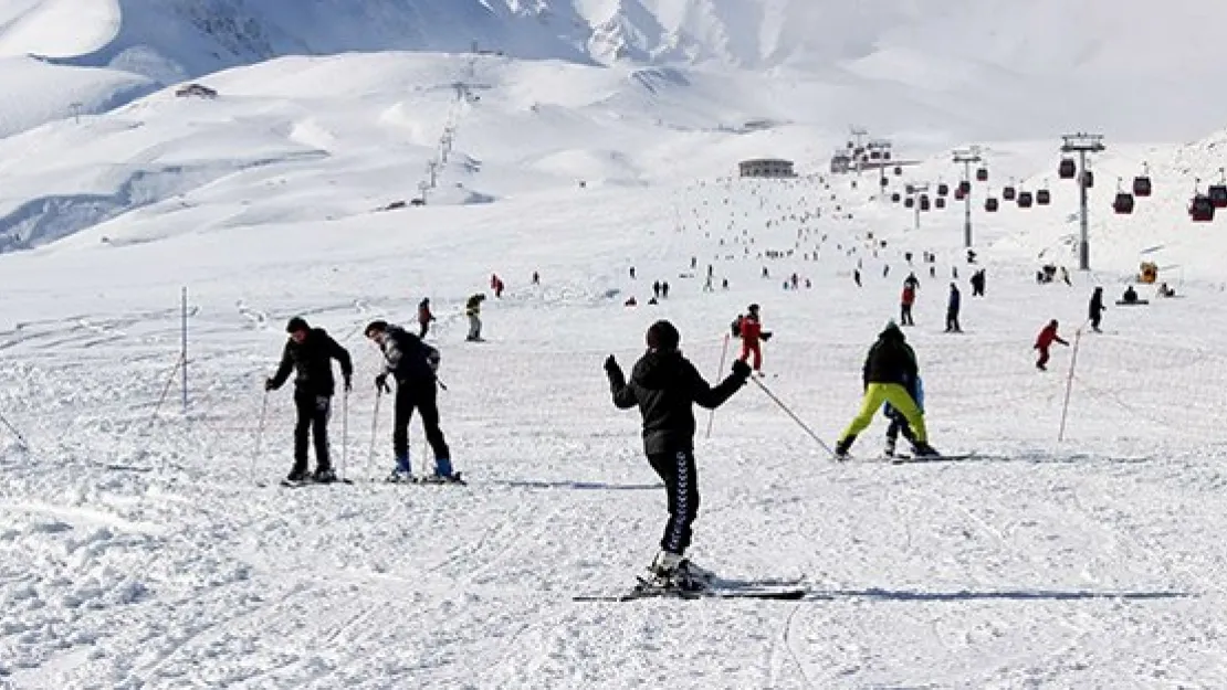 Erciyes kayak merkezinde sömestr sevinci