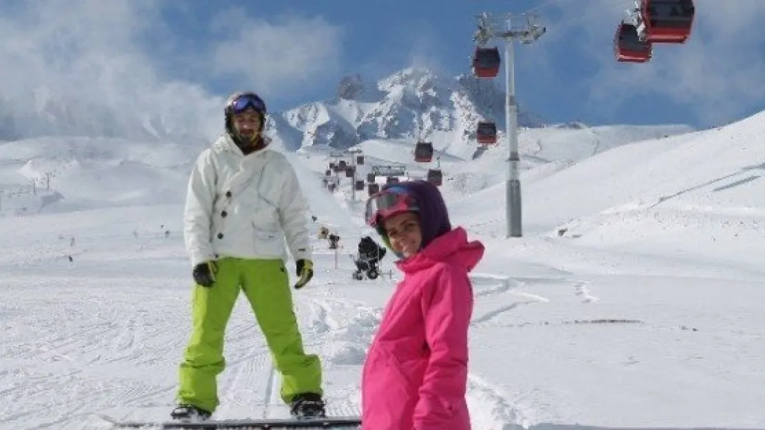 Erciyes Sezona Bomba Gibi Girdi 