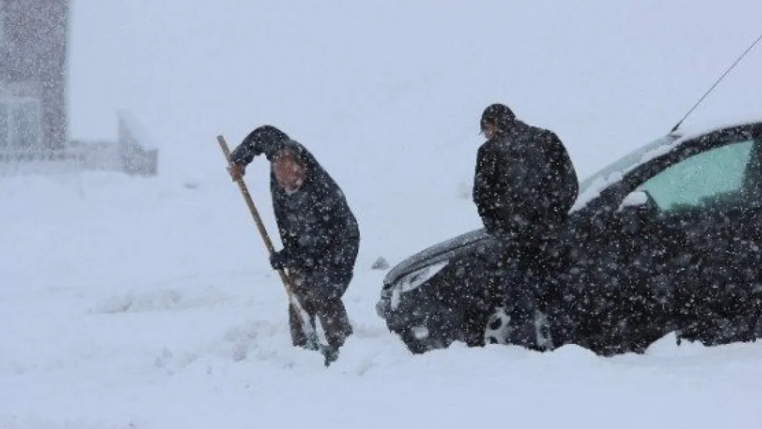 Erciyes'te Kar Yağışı Etkili Oldu