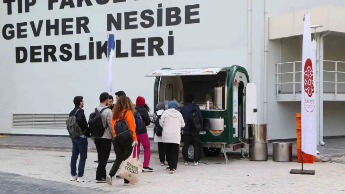 KAYTUR'dan Tıp Fakültesi Öğrencilerine Sıcak Çorba