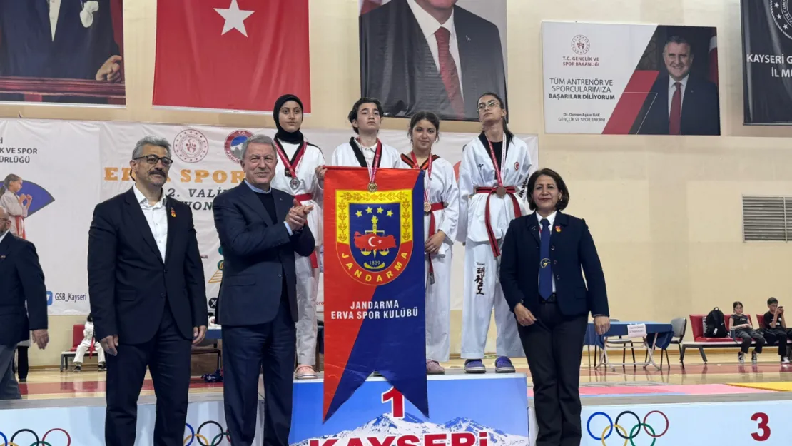 ERVA 2'nci Valilik Kupası Tekvando Şampiyonası gerçekleştirildi