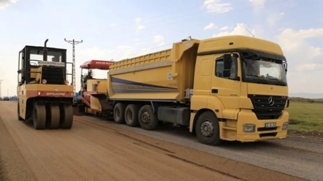 Evliyalar yolu asfaltlanıyor