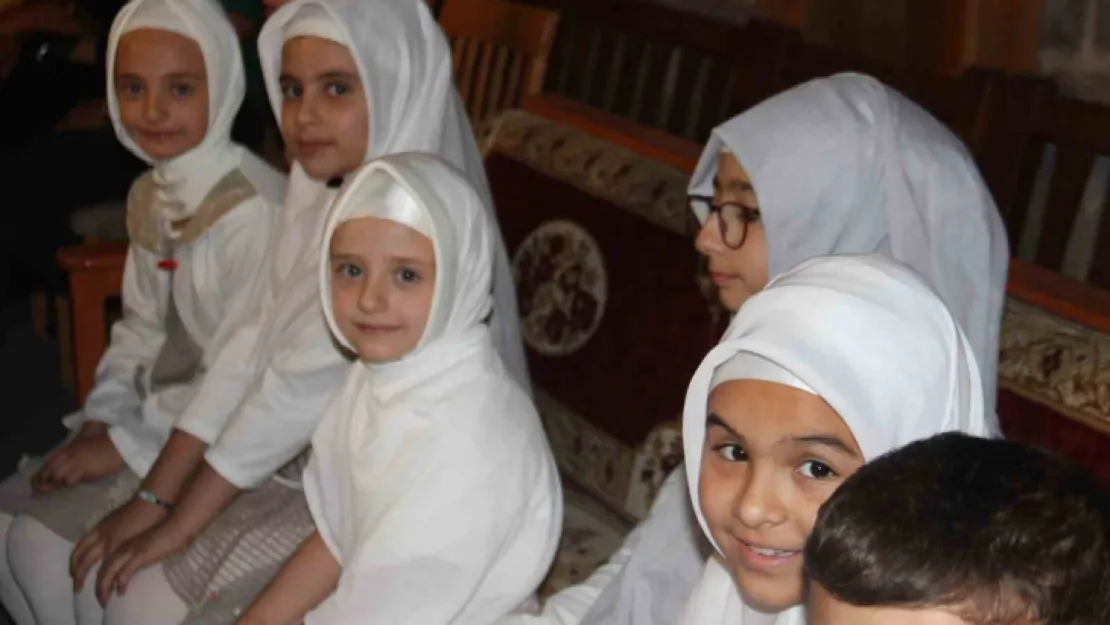 Fatih Sultan Mehmet Eğitim ve Yardımlaşma Vakfı Yaz Kursu Kapanışı Yapıldı