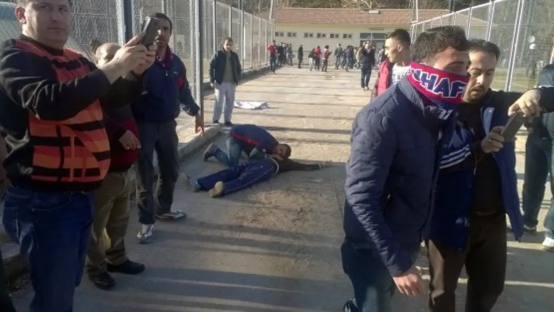 Futbolda Küfür Ve Şiddet Sonrasında Biber Gazlı Müdahale
