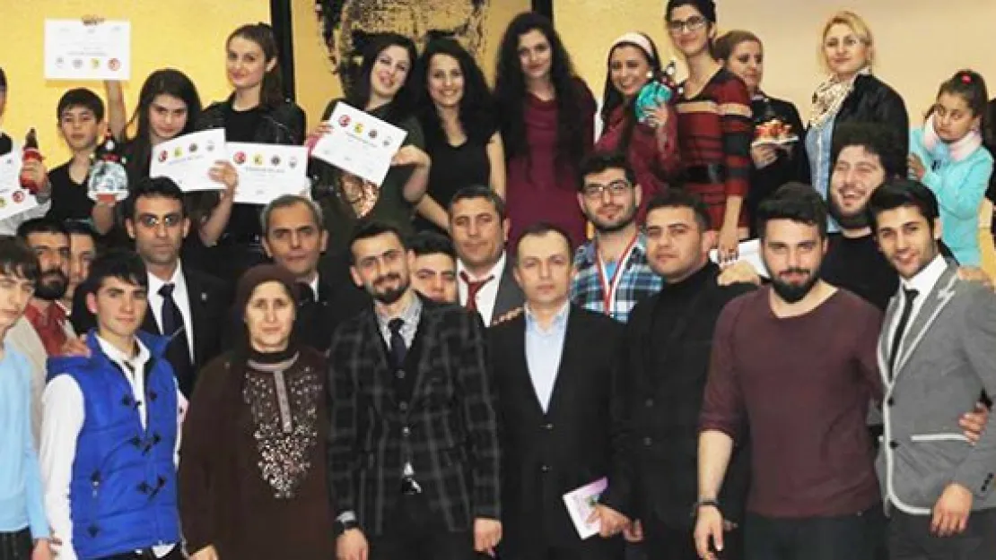 Genç Yürekler, Yeşilhisar 2. Kültür - Sanat gecesinde gönülleri fethetti…