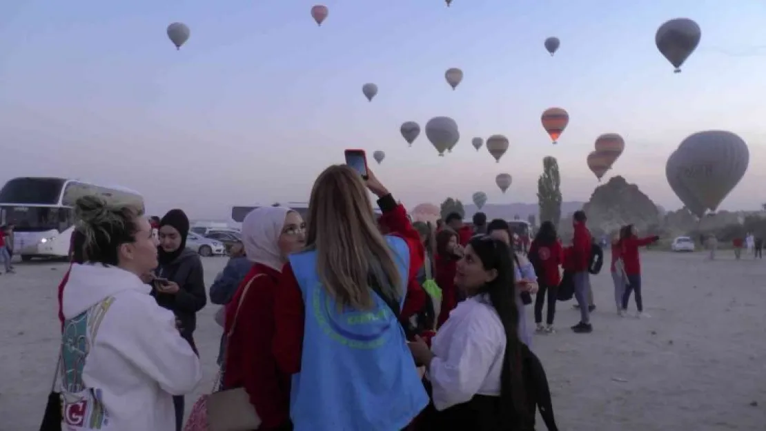 Gençler Kapadokya'ya hayran kaldı