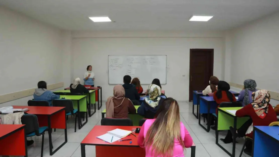 Gençler, KAYMEK'in Hazırlık Kurslarından Memnun