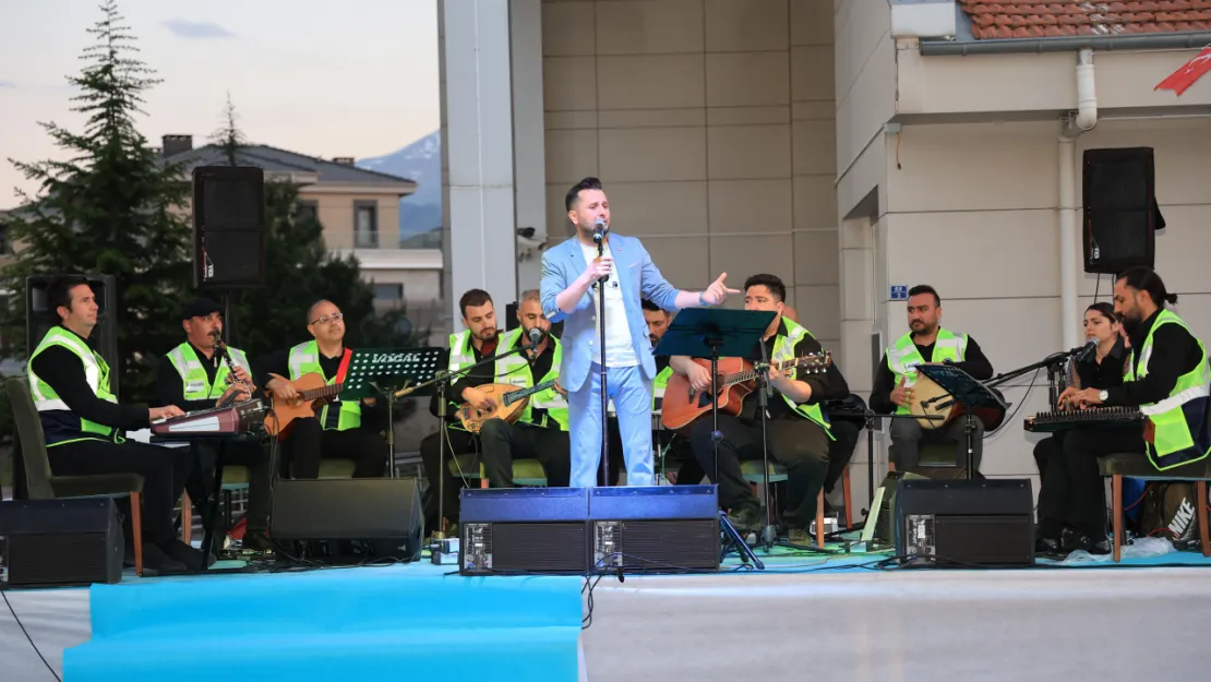 Grup Şantiye, Bu Kez De Gençlik Konserinde Sahne Aldı