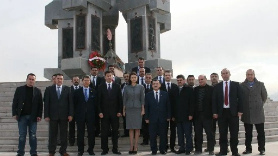 Halaçoğlu, Iğdır'da Hocalı Katliamını Andı