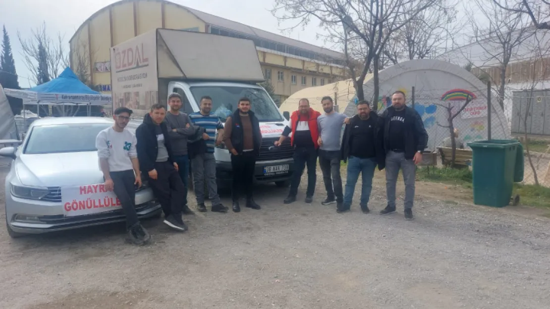 'Hayra Gönüllüler' grubundan depremzedeler için yemek desteği