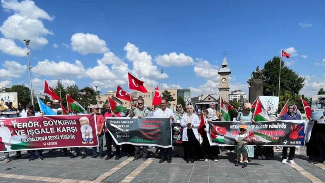 Hekimleri Filistin için sessiz yürüyüş bu hafta da devam etti