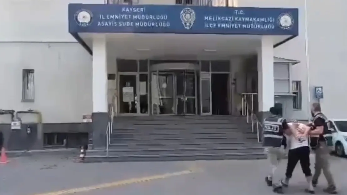 Hırsızlık suçundan aranan şahıs yakalandı