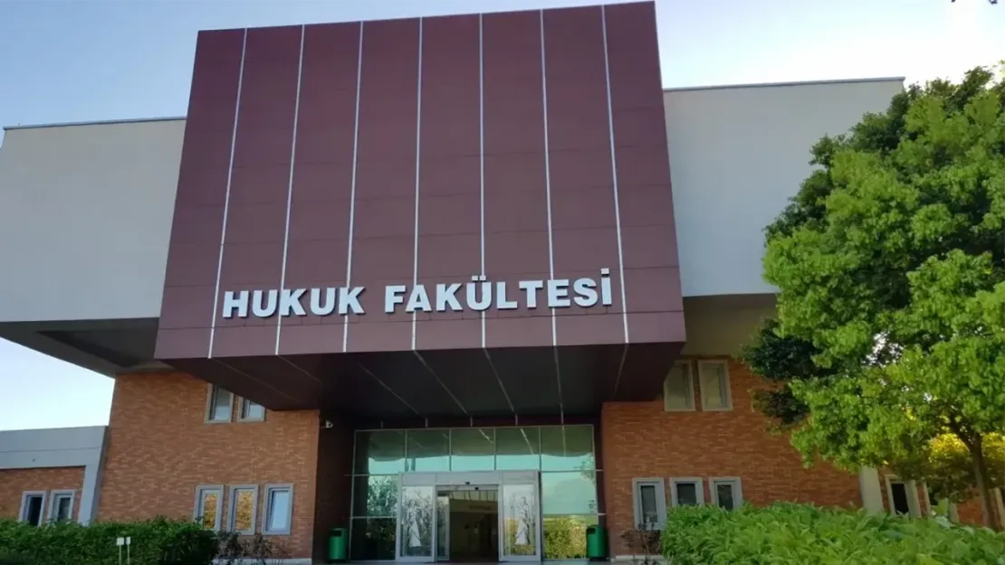 Hukuk bölümlerini tercih eden öğrenciler nelere dikkat etmeli?