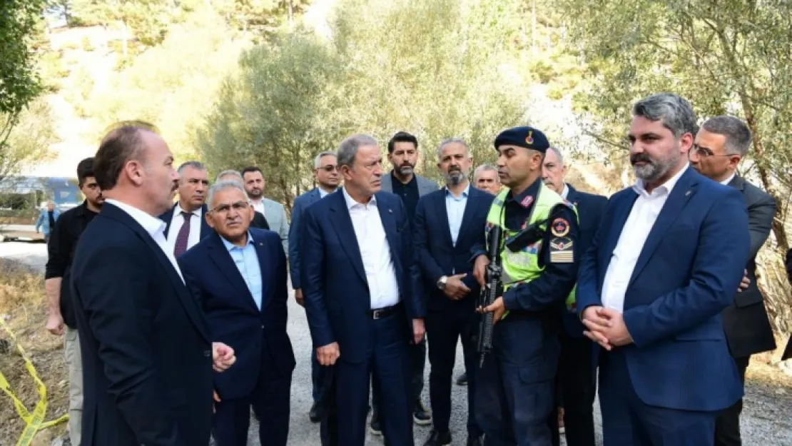 Hulusi Akar: 'Şehidimizin kanı yerde bırakılmadı'