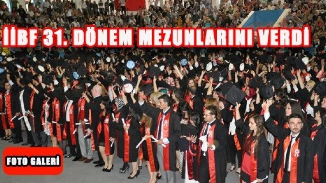 İİBF öğrencilerinin mezuniyet coşkusu