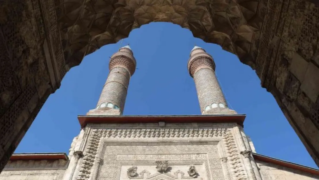 İlhanlı valisi, Selçuklu sultanı ile böyle boy ölçüştü